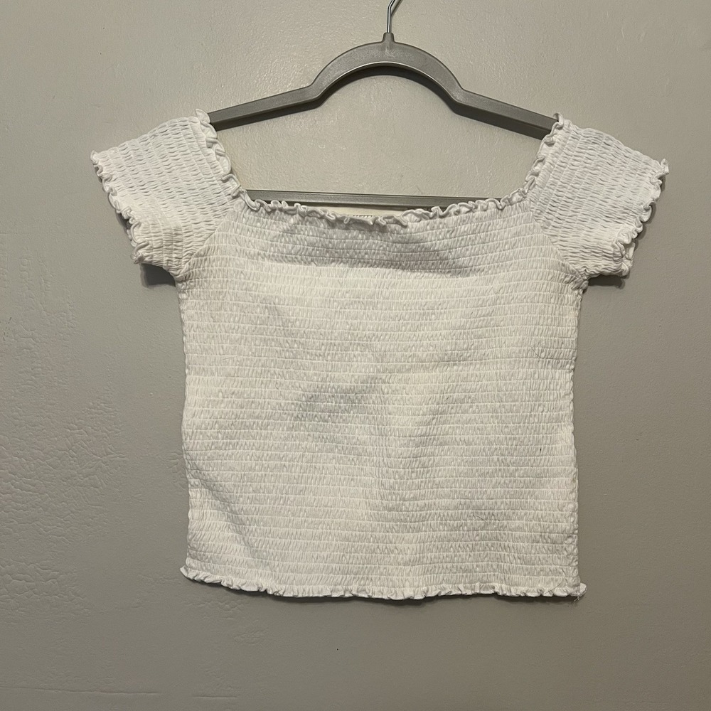 Hollister White Smocked Off The‎ Shoulder Top Short Sleeve Lettuce Trim Square L